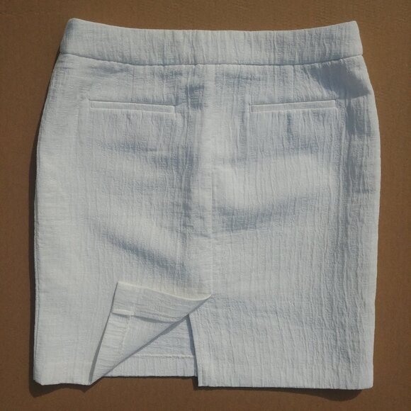 Cynthia Rowley Dresses & Skirts - Cynthia Rowley white cotton blend textured skirt back slit sz 6